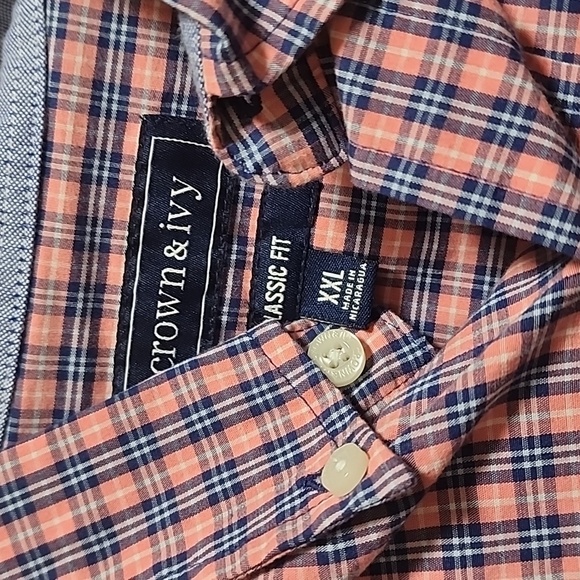 NWT Crown & Ivy Men's dress shirt - Picture 3 of 3